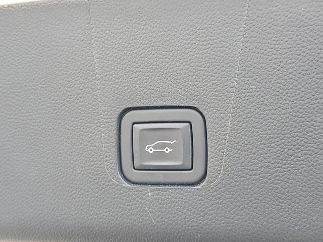 2023 Chevrolet Traverse FWD LT Cloth