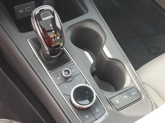 2023 Cadillac XT4 AWD Premium Luxury