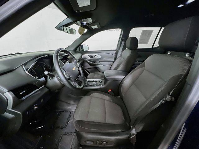 2023 Chevrolet Traverse AWD LT Cloth