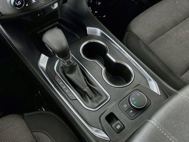 2023 Chevrolet Traverse AWD LT Cloth