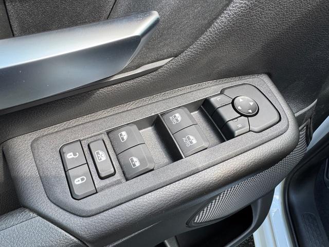 2026 Ram 1500 Tradesman Crew Cab 4x4 5'7" Box