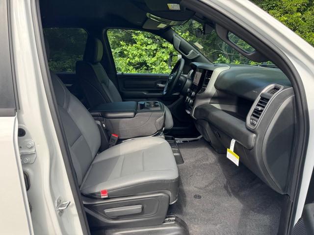 2026 Ram 1500 Tradesman Crew Cab 4x4 5'7" Box