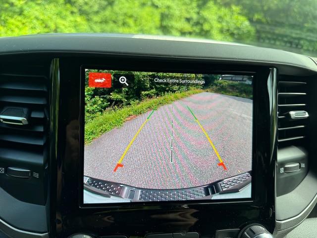 2026 Ram 1500 Tradesman Crew Cab 4x4 5'7" Box