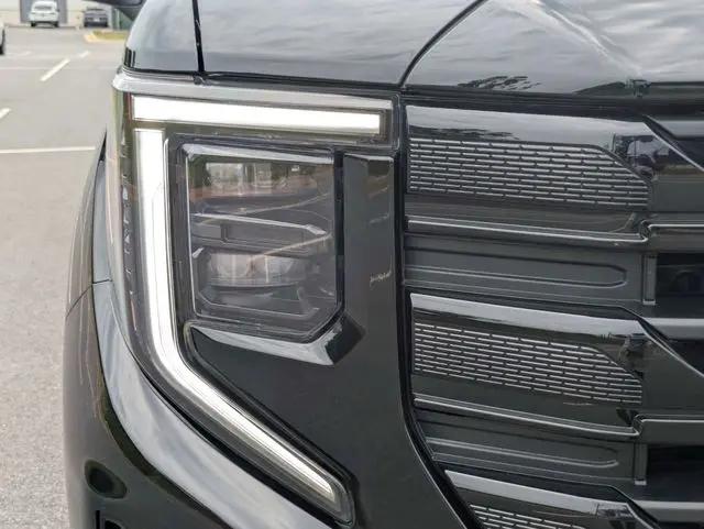 2024 GMC Sierra 1500 4WD Crew Cab Short Box Elevation with 3VL