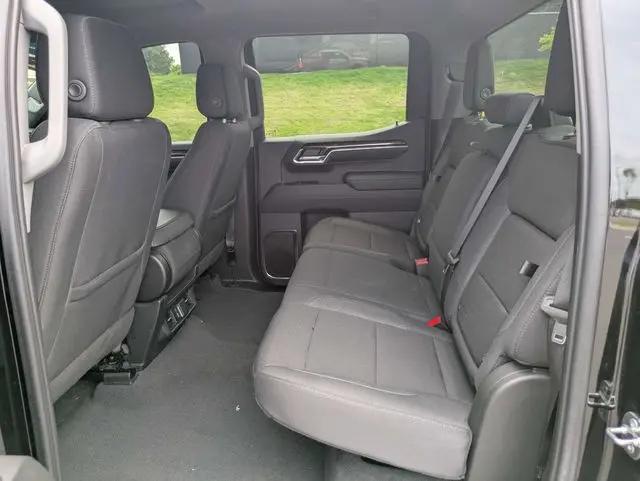 2024 GMC Sierra 1500 4WD Crew Cab Short Box Elevation with 3VL
