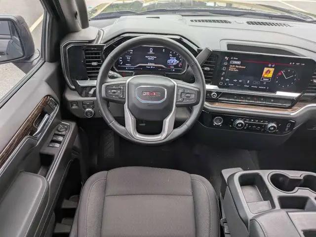 2024 GMC Sierra 1500 4WD Crew Cab Short Box Elevation with 3VL