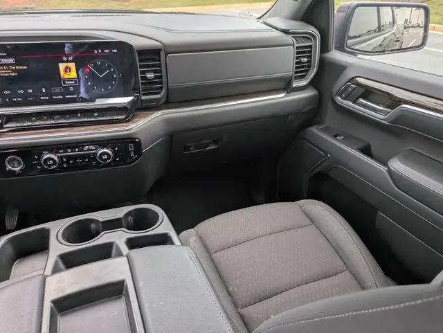 2024 GMC Sierra 1500 4WD Crew Cab Short Box Elevation with 3VL