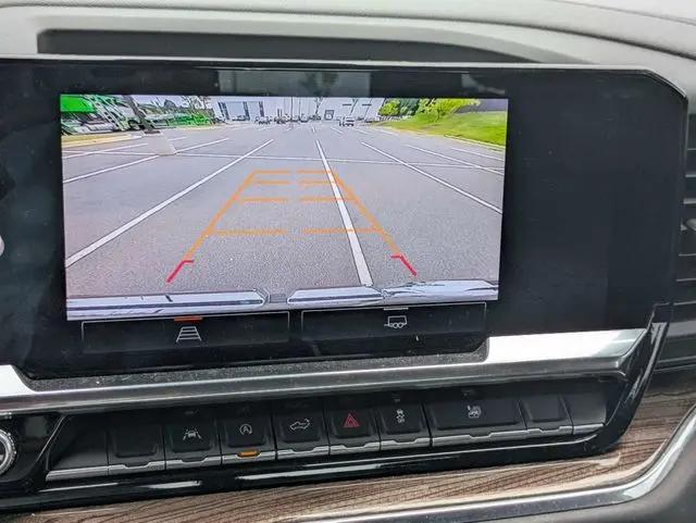 2024 GMC Sierra 1500 4WD Crew Cab Short Box Elevation with 3VL