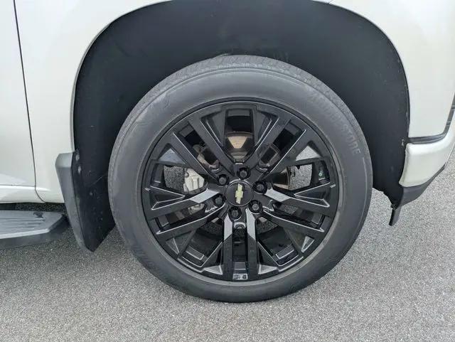 2021 Chevrolet Silverado 1500 4WD Crew Cab Short Bed High Country