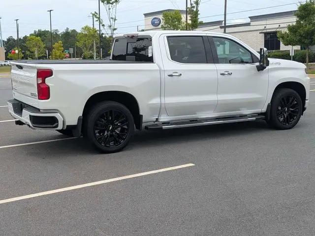 2021 Chevrolet Silverado 1500 4WD Crew Cab Short Bed High Country