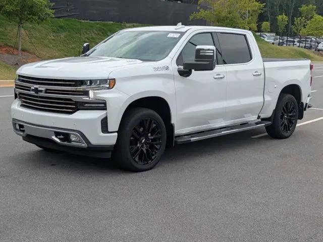 2021 Chevrolet Silverado 1500 4WD Crew Cab Short Bed High Country