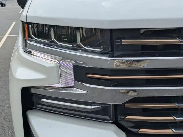 2021 Chevrolet Silverado 1500 4WD Crew Cab Short Bed High Country