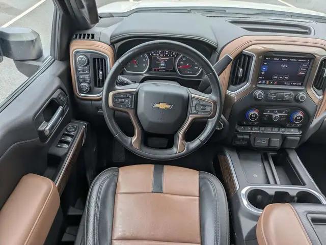 2021 Chevrolet Silverado 1500 4WD Crew Cab Short Bed High Country