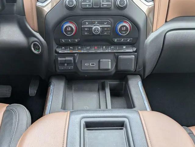 2021 Chevrolet Silverado 1500 4WD Crew Cab Short Bed High Country