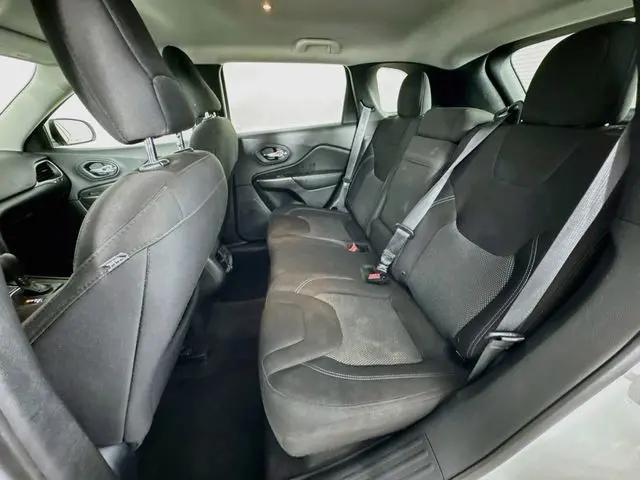 2019 Jeep Cherokee Latitude FWD