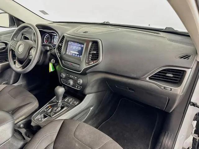 2019 Jeep Cherokee Latitude FWD