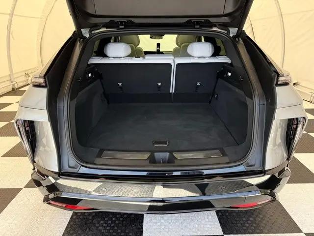 2024 Cadillac iQ Sport w/1SF
