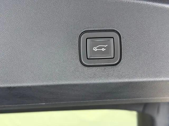 2024 Cadillac iQ Sport w/1SF