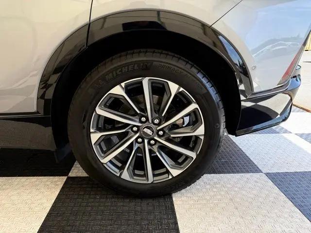 2024 Cadillac iQ Sport w/1SF