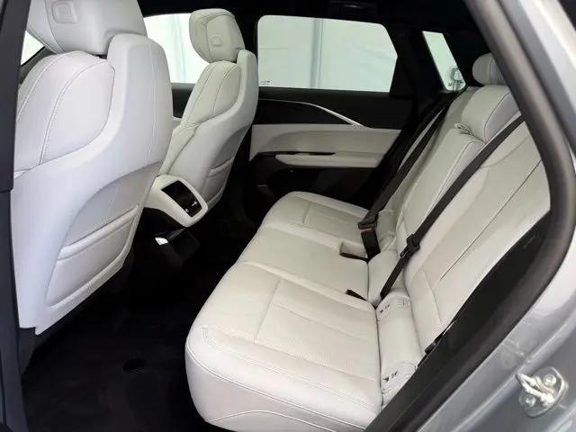 2024 Cadillac iQ Sport w/1SF