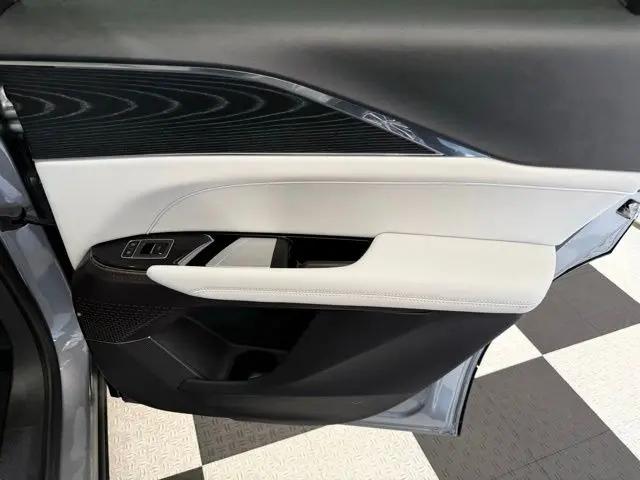 2024 Cadillac iQ Sport w/1SF