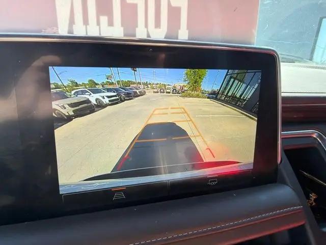 2022 GMC Yukon XL 4WD SLE