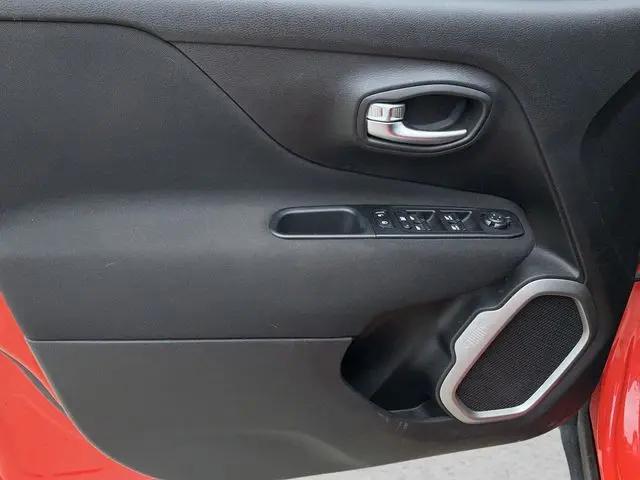 2021 Jeep Renegade Latitude FWD