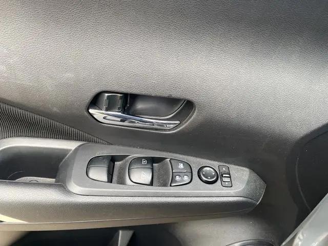 2021 Nissan Kicks SV Xtronic CVT
