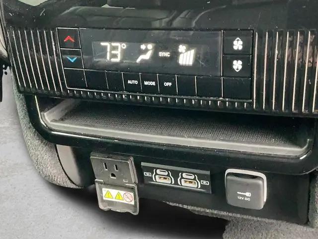 2023 Jeep Wagoneer Series II 4x4