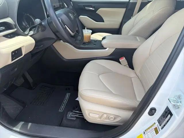 2023 Toyota Highlander XLE