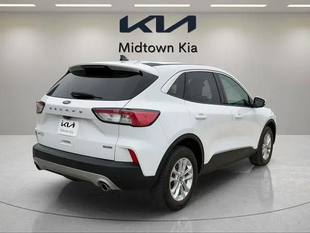2021 Ford Escape SE Hybrid