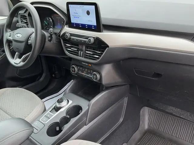 2021 Ford Escape SE Hybrid