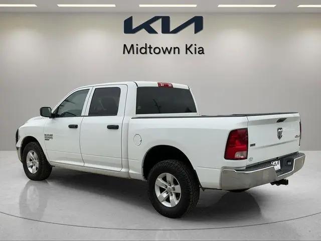 2023 Ram 1500 Classic SLT Crew Cab 4x4 5'7" Box