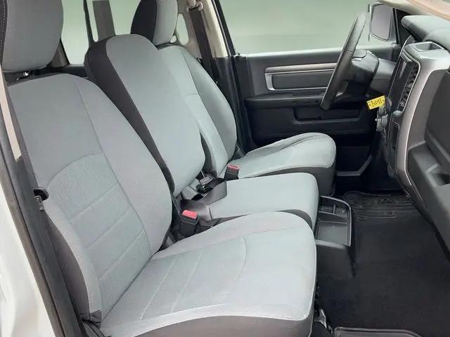 2023 Ram 1500 Classic SLT Crew Cab 4x4 5'7" Box