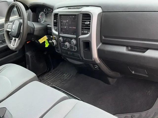 2023 Ram 1500 Classic SLT Crew Cab 4x4 5'7" Box