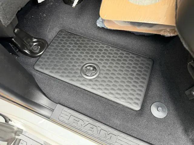 2026 Ram 3500 Laramie Crew Cab 4x4 8' Box