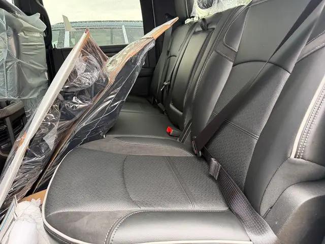 2026 Ram 3500 Laramie Crew Cab 4x4 8' Box