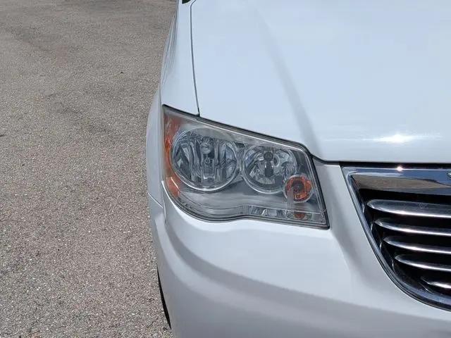 2015 Chrysler Town & Country Touring