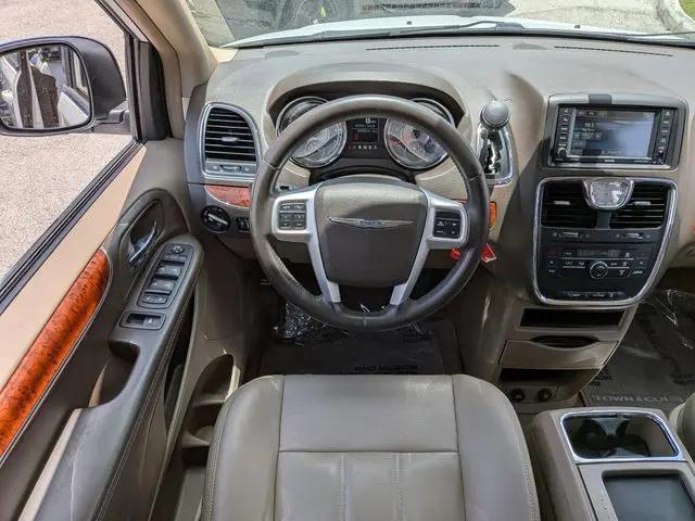 2015 Chrysler Town & Country Touring