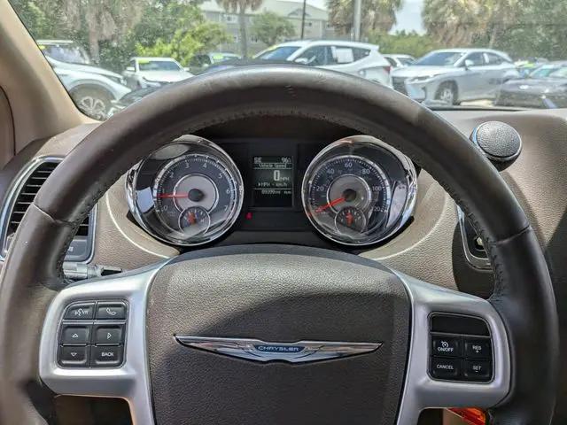 2015 Chrysler Town & Country Touring