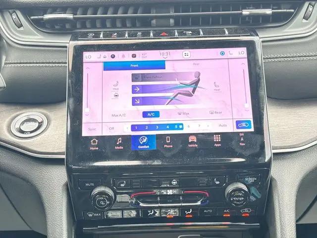 2025 Jeep Grand Cherokee L Limited 4x4