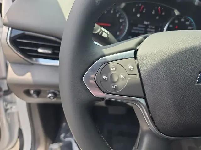 2023 Chevrolet Traverse FWD LT Cloth