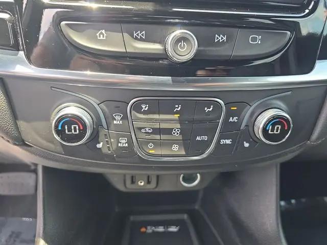2023 Chevrolet Traverse FWD LT Cloth