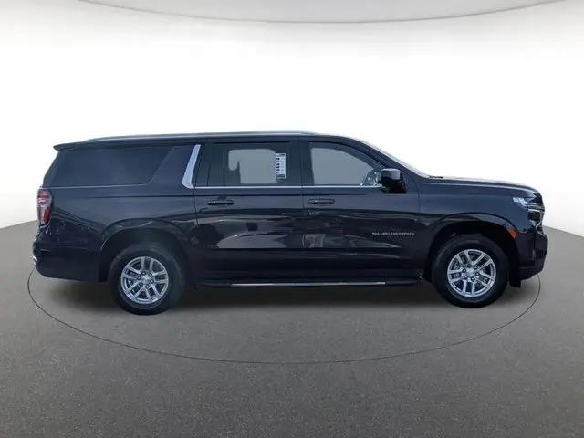 2024 Chevrolet Suburban 2WD LT