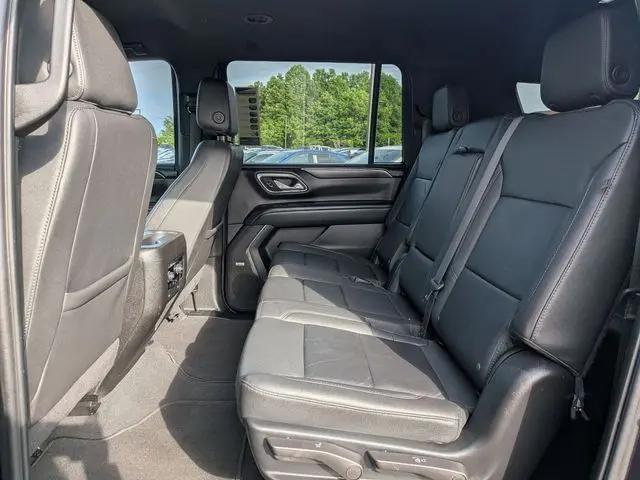 2024 Chevrolet Suburban 2WD LT