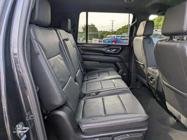 2024 Chevrolet Suburban 2WD LT