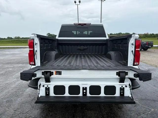 2026 Chevrolet Silverado 2500HD Crew Cab, Standard Bed, XR2, 4WD