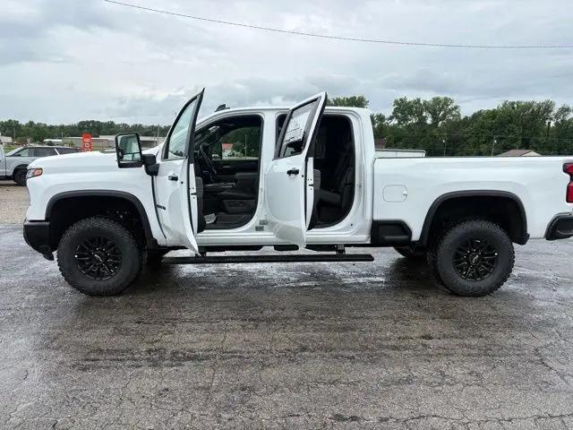 2026 Chevrolet Silverado 2500HD Crew Cab, Standard Bed, XR2, 4WD