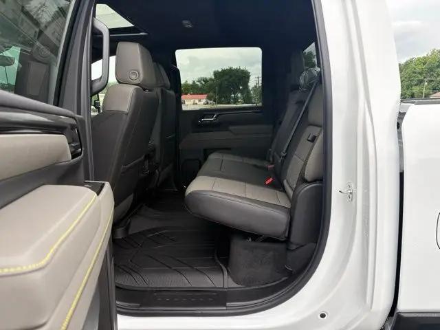 2026 Chevrolet Silverado 2500HD Crew Cab, Standard Bed, XR2, 4WD