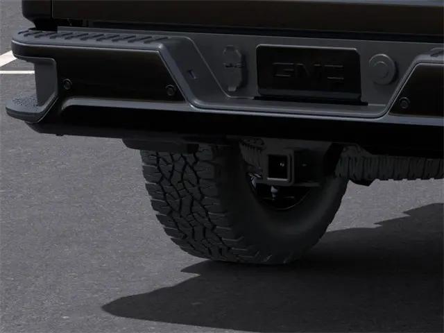 2025 GMC Sierra 2500HD 4WD Crew Cab Standard Bed AT4
